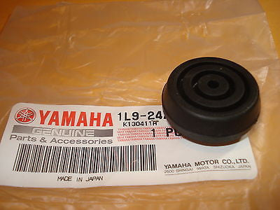 Yamaha AS2 CS3 CS5 CA50 XS360 XS400 XS500 XS650 XS850 XS1100 seat rubber OEM