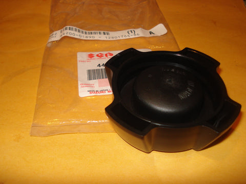 Suzuki DR100 SP125 SP200 SP600 DR SP 100 125 200 600 fuel tank cap OEM